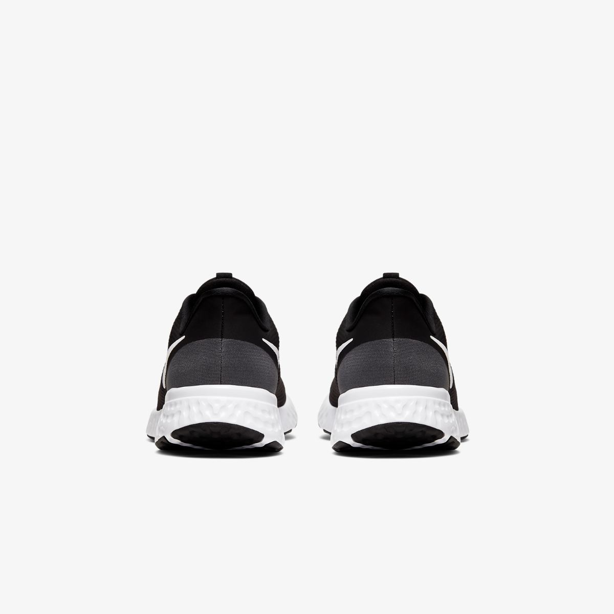 NIKE REVOLUTION 5 SNEAKERS (BQ3204-002)