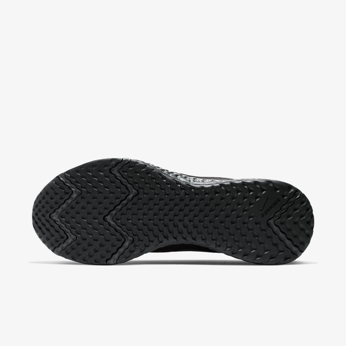 КРОССОВКИ NIKE REVOLUTION 5 (BQ3204-001)