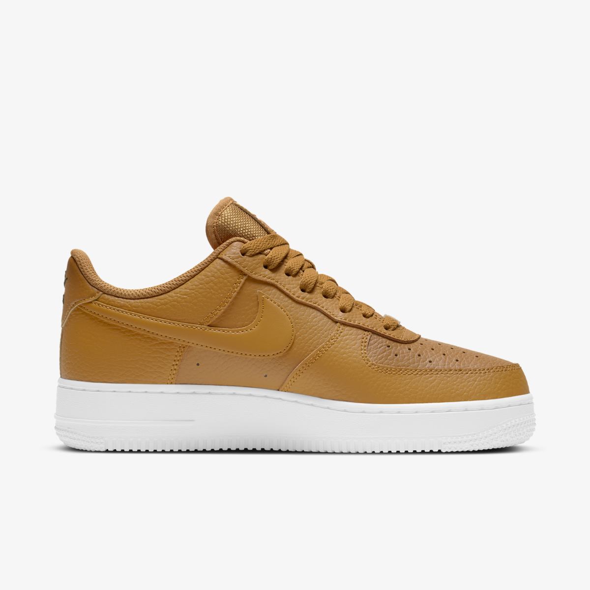 SNEAKERS NIKE WMNS AIR FORCE 1 07 ESS (CT1989-700)