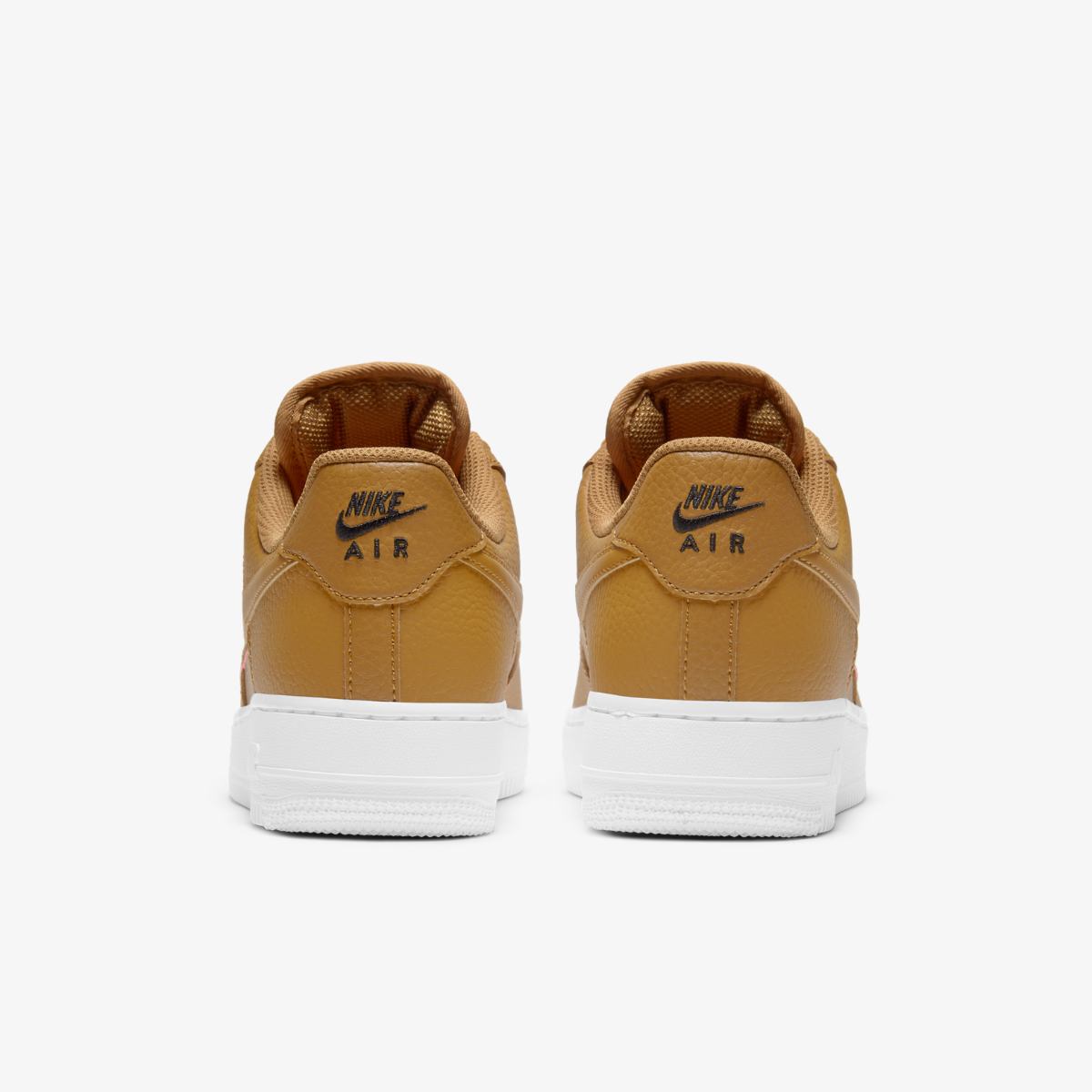 SNEAKERS NIKE WMNS AIR FORCE 1 07 ESS (CT1989-700)