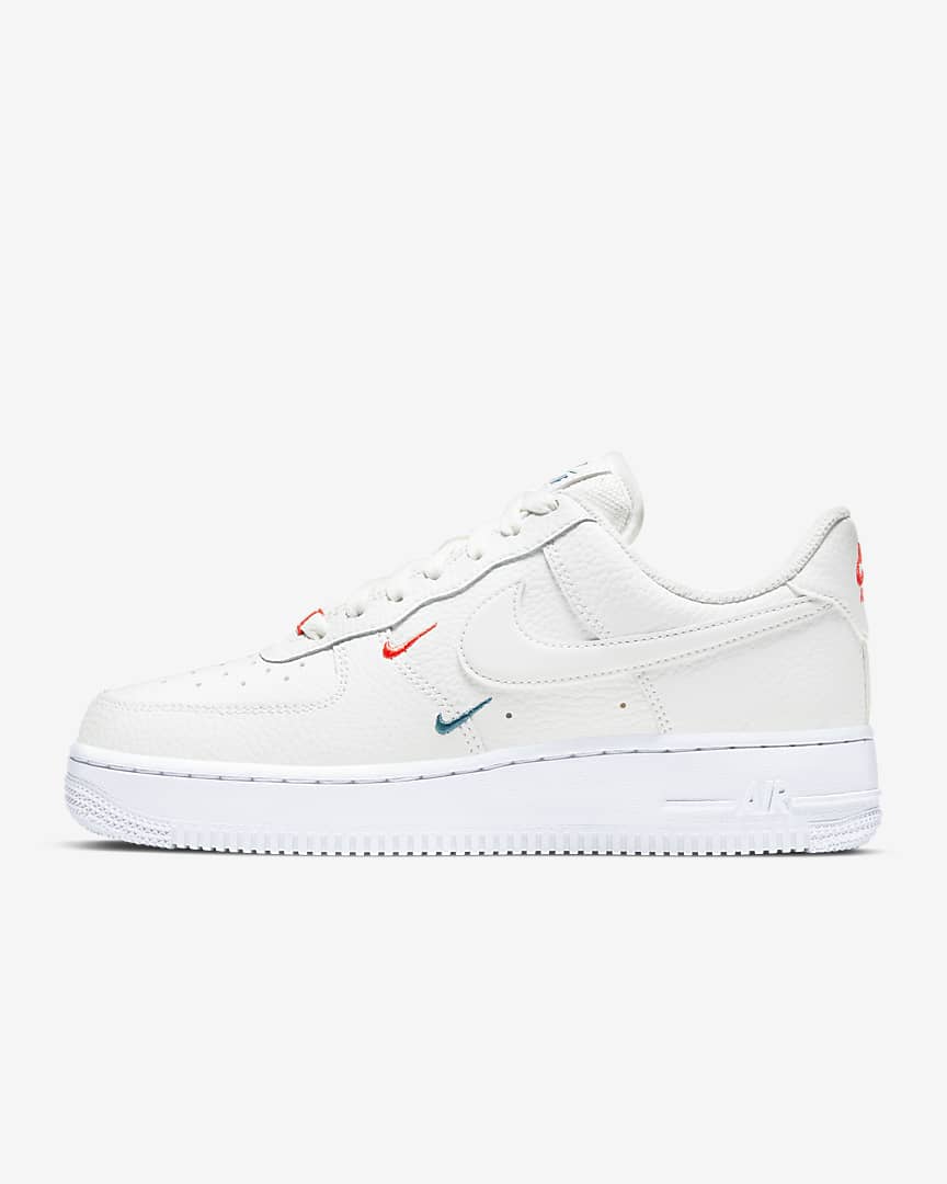 SNEAKERS NIKE WMNS AIR FORCE 1 07 ESS (CT1989-101)