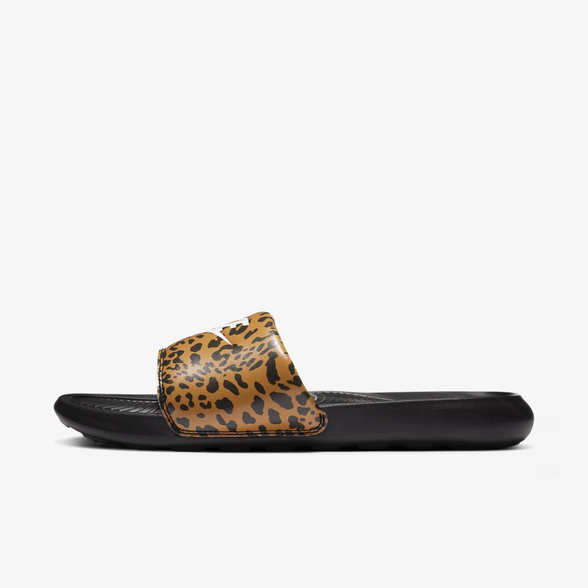 SLIDES NIKE WMNS VICTORI ONE SLIDE PRINT (CN9676-700)