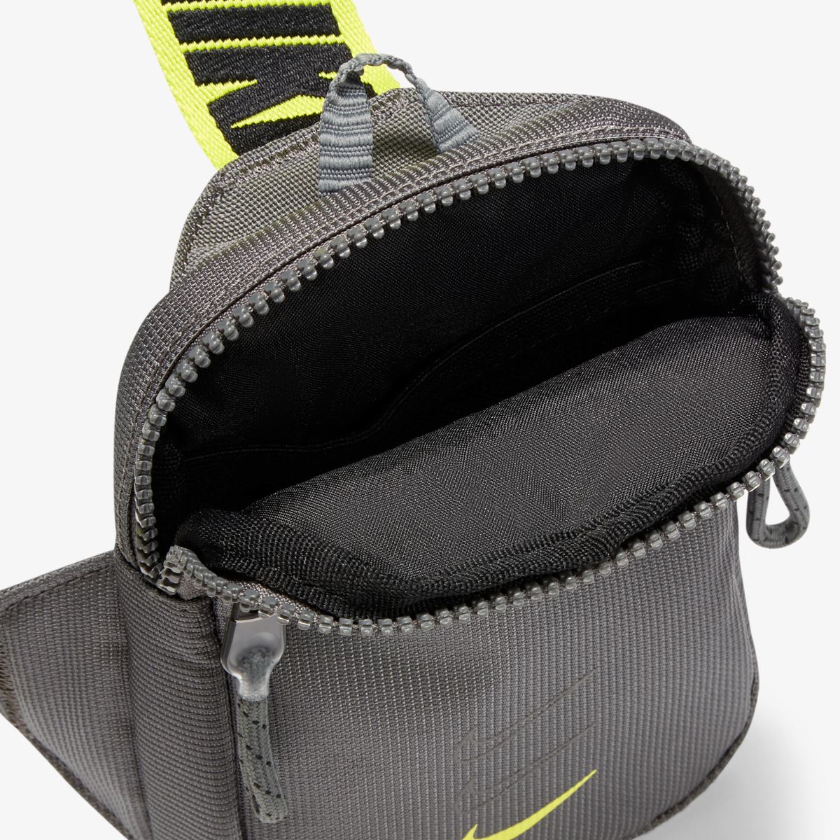 СУМКА НА ПОЯС NIKE SPORTSWEAR ESSENTIALS  (BA5904-068)