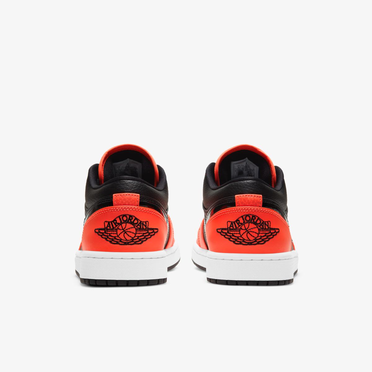 AIR JORDAN 1 LOW SE SNEAKERS (CK3022-008)