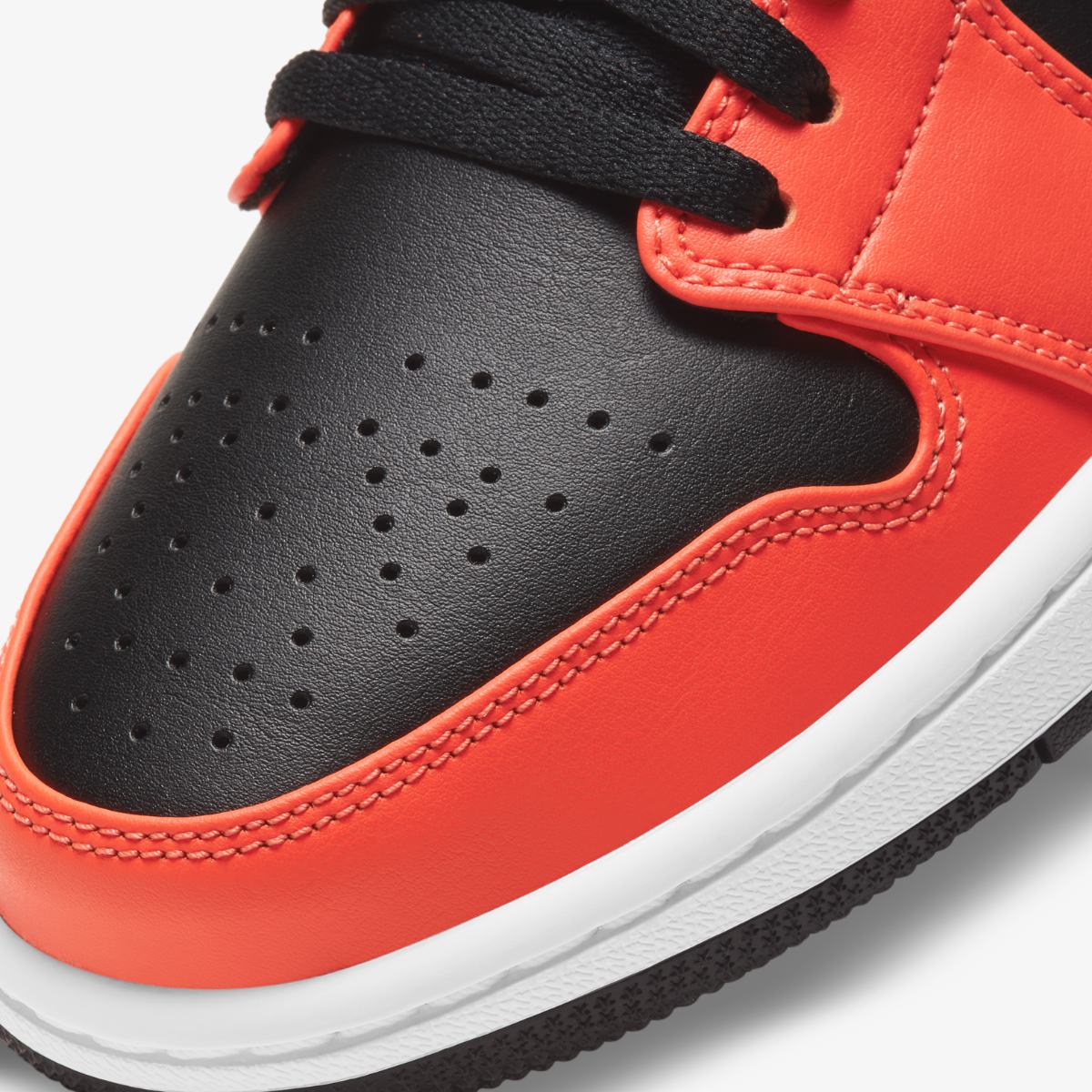 AIR JORDAN 1 LOW SE SNEAKERS (CK3022-008)
