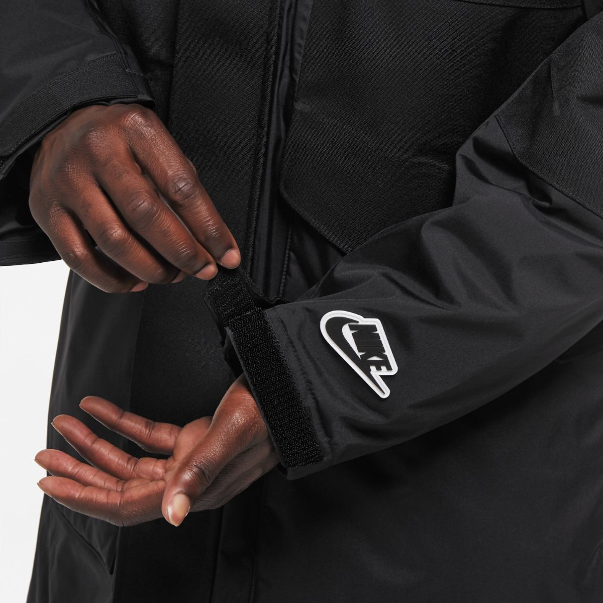 ПАРКА NIKE M NSW SYN FIL PARKA HYPRSHLD (CZ2867-010)