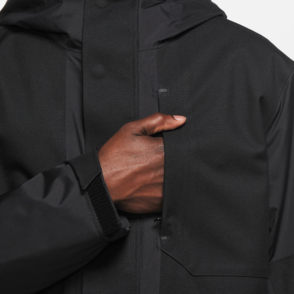 ПАРКА NIKE M NSW SYN FIL PARKA HYPRSHLD (CZ2867-010)