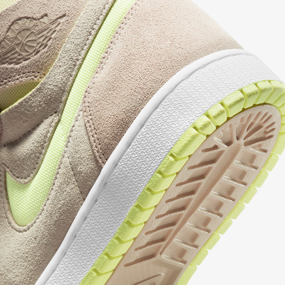 W AIR JORDAN 1 ZOOM AIR CMFT SNEAKERS (CT0979-200)