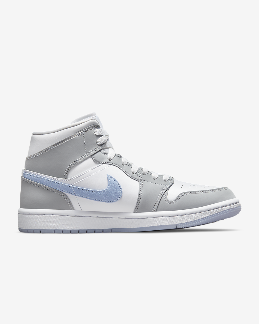 WMNS AIR JORDAN 1 MID SNEAKERS (BQ6472-105)