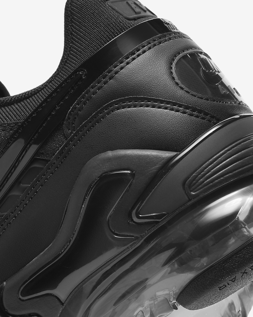 NIKE AIR VAPORMAX EVO SNEAKERS (CT2868-003)