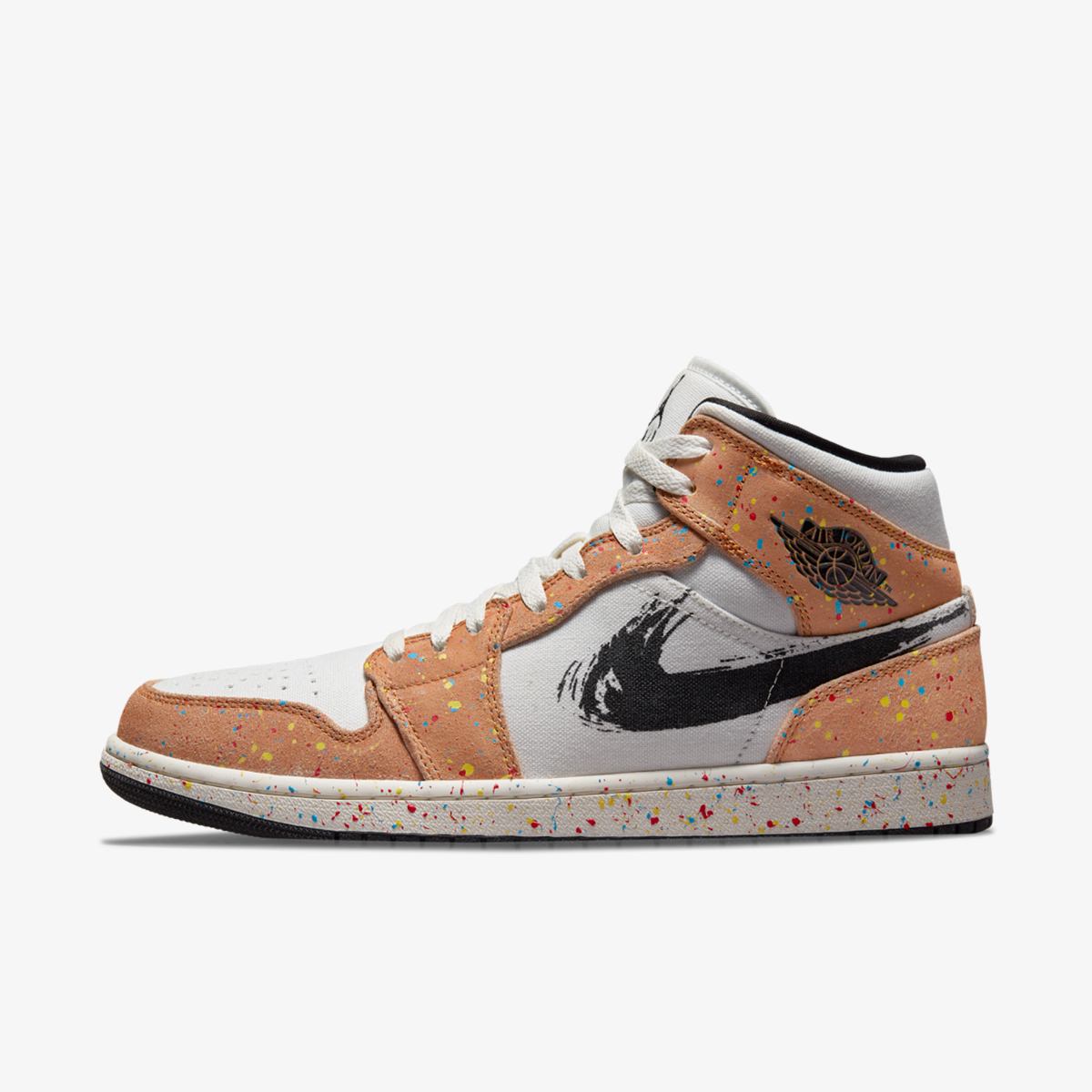 КРОСІВКИ AIR JORDAN 1 MID SE  (DA8005-100)