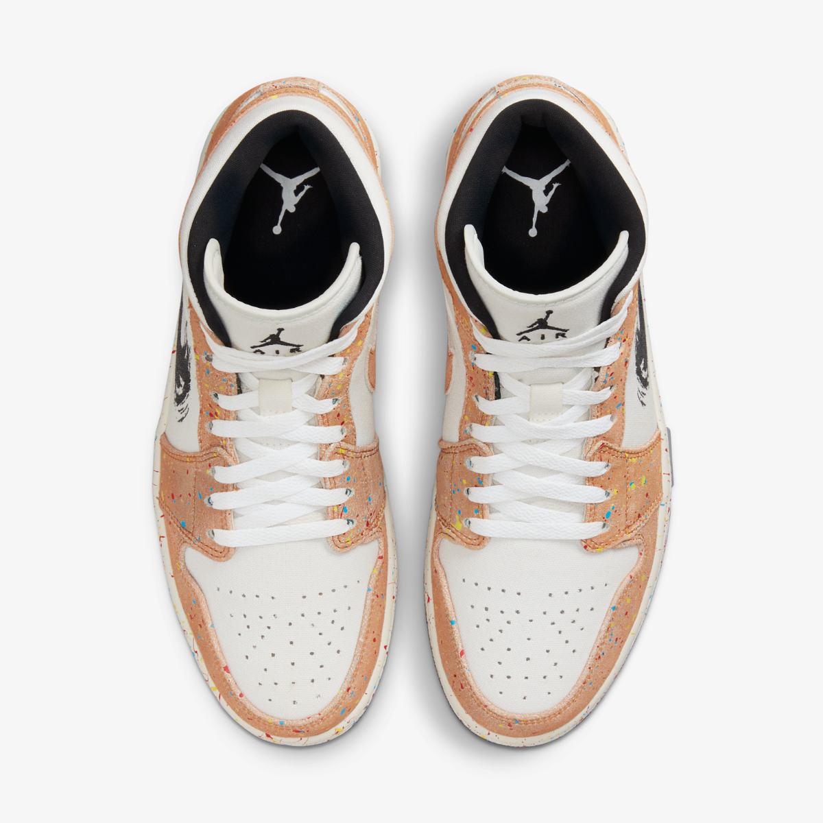 КРОССОВКИ AIR JORDAN 1 MID SE  (DA8005-100)