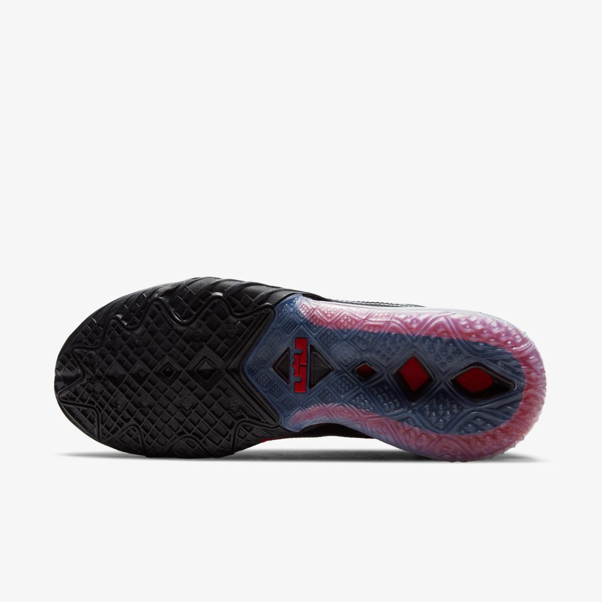 КРОССОВКИ NIKE LEBRON XVIII LOW (CV7562-001)