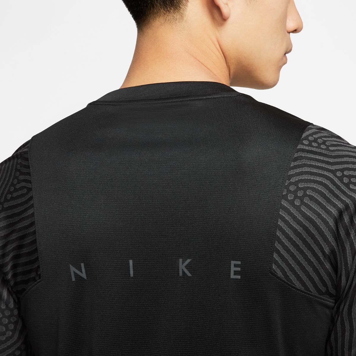 ФУТБОЛКА NIKE M NK DRY STRKE TOP SS NG (CD0570-010)