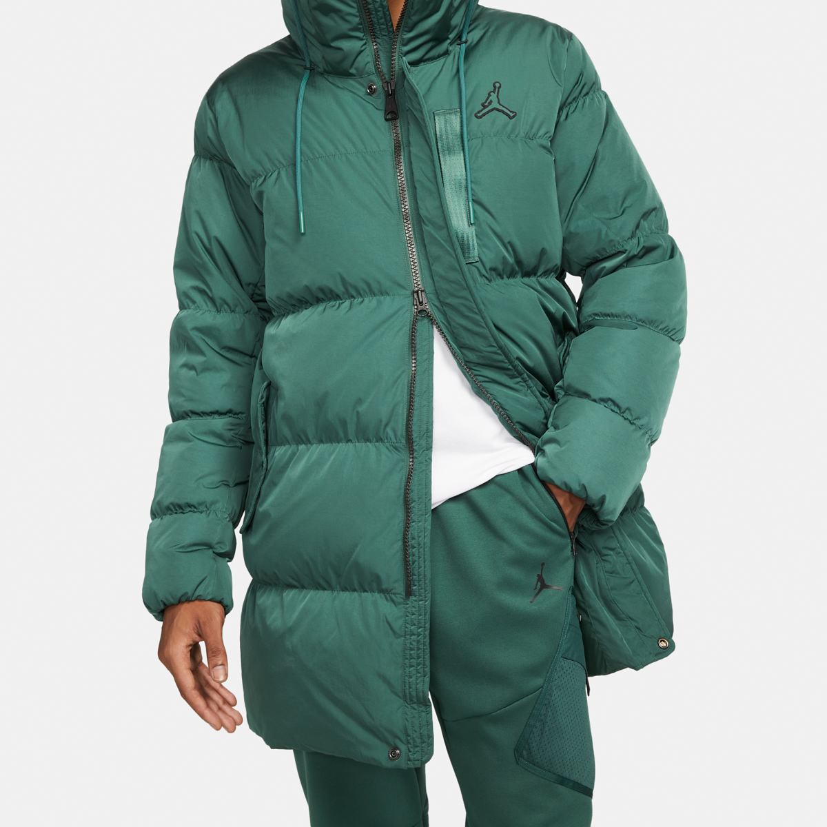 ПУХОВАЯ ПАРКА JORDAN M J ESS STMT PARKA (DA9804-333)