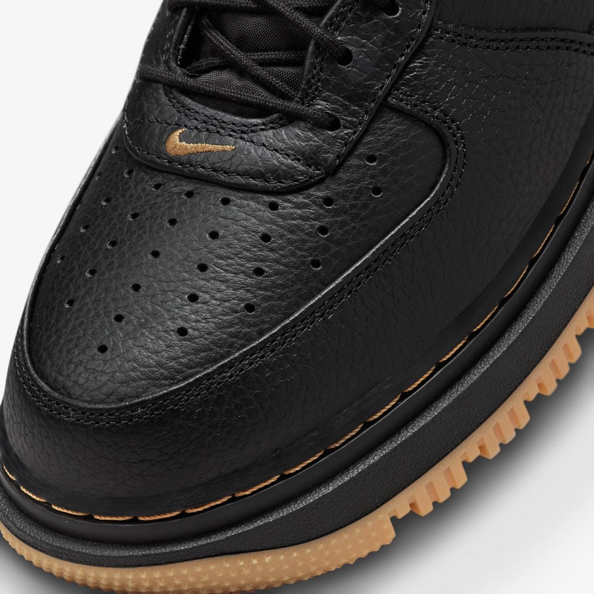 КРОСІВКИ NIKE AIR FORCE 1 LUXE (DB4109-001)