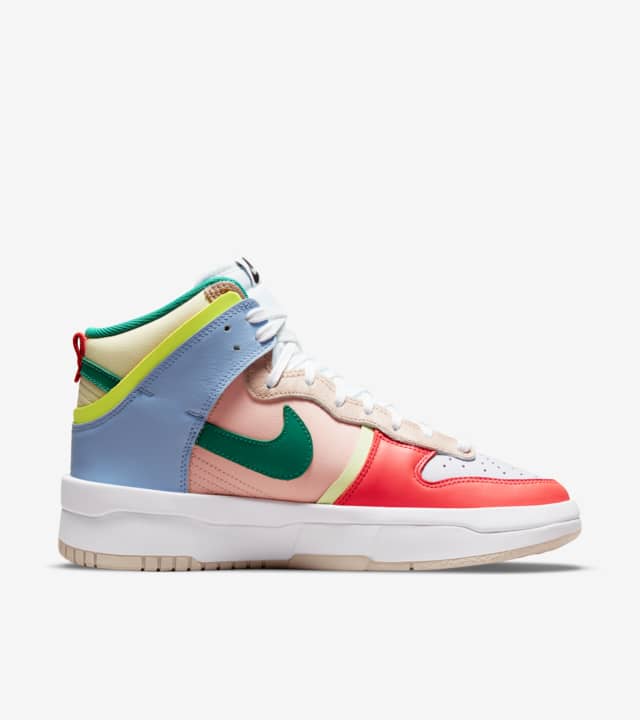 NIKE WMNS DUNK HIGH UP SNEAKERS (DH3718-700)