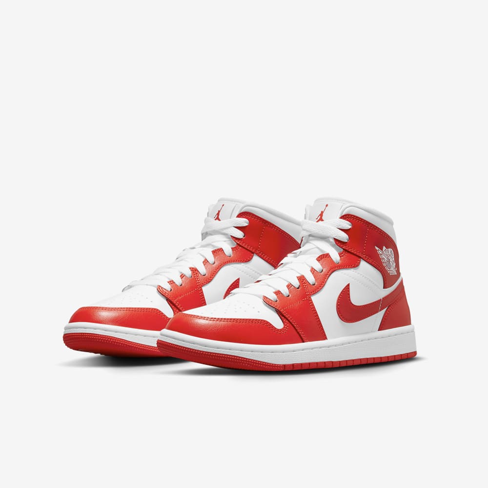 WMNS AIR JORDAN 1 MID SNEAKERS (BQ6472-116)