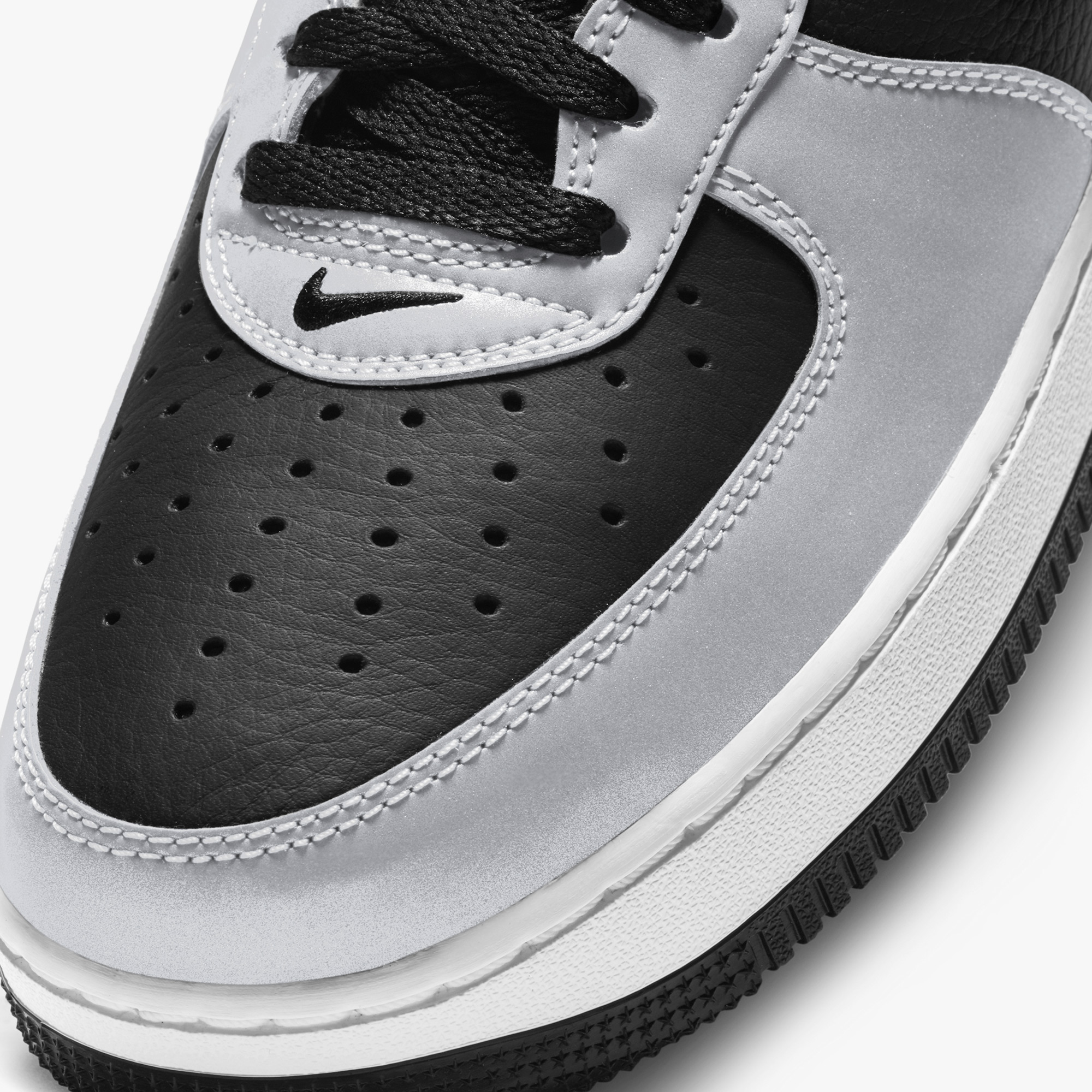 КРОСІВКИ NIKE AIR FORCE 1 B (DJ6033-001)