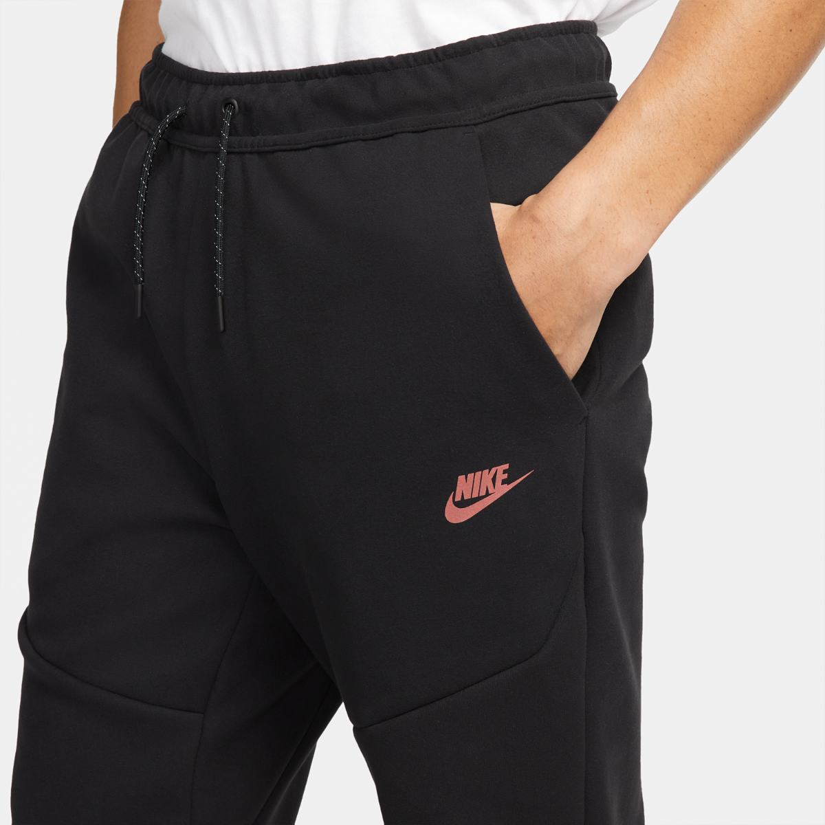 ШТАНИ NIKE M NSW TCH FLC BRSHD JGGR (DD4804-010)