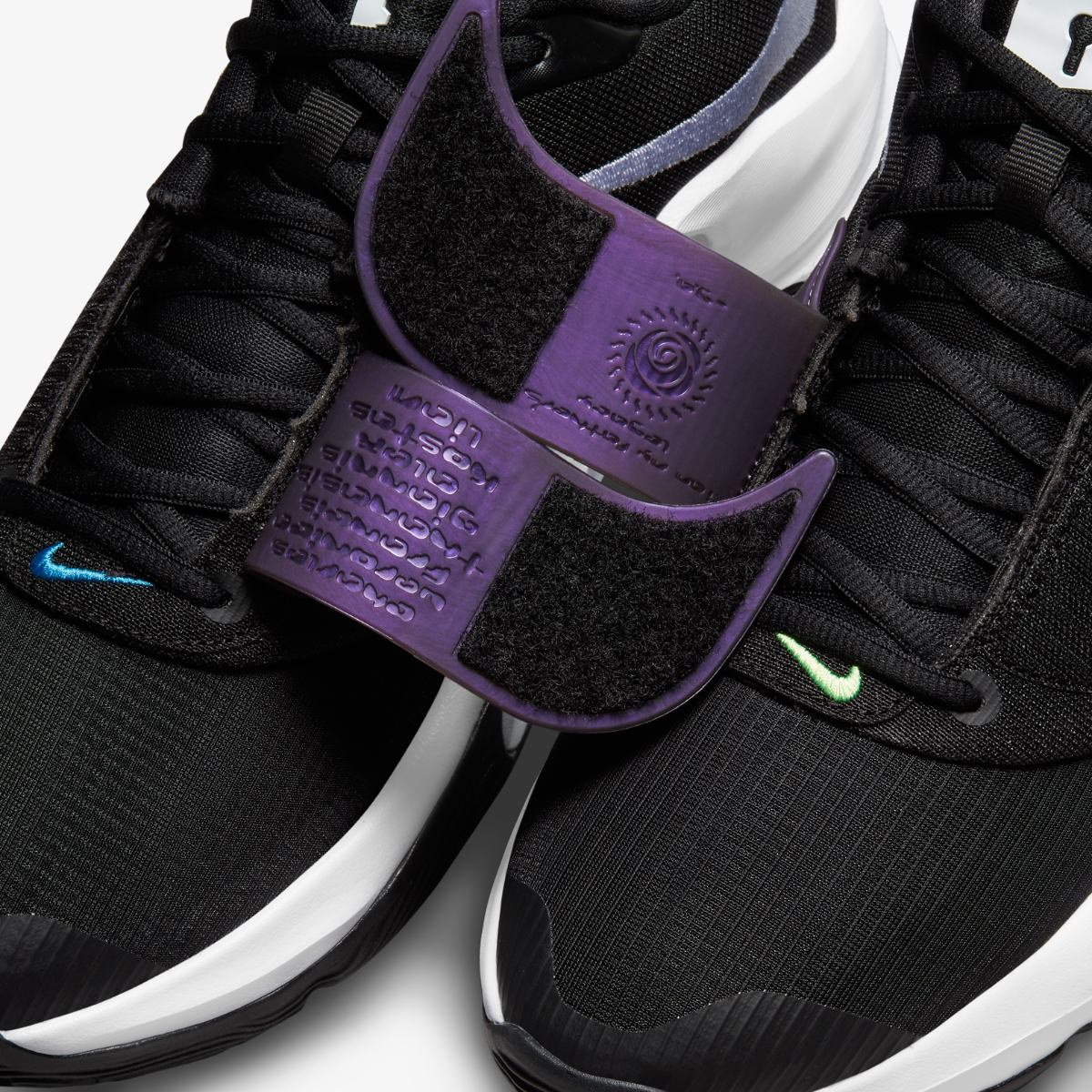 КРОССОВКИ NIKE ZOOM FREAK 3 (DA0694-001)