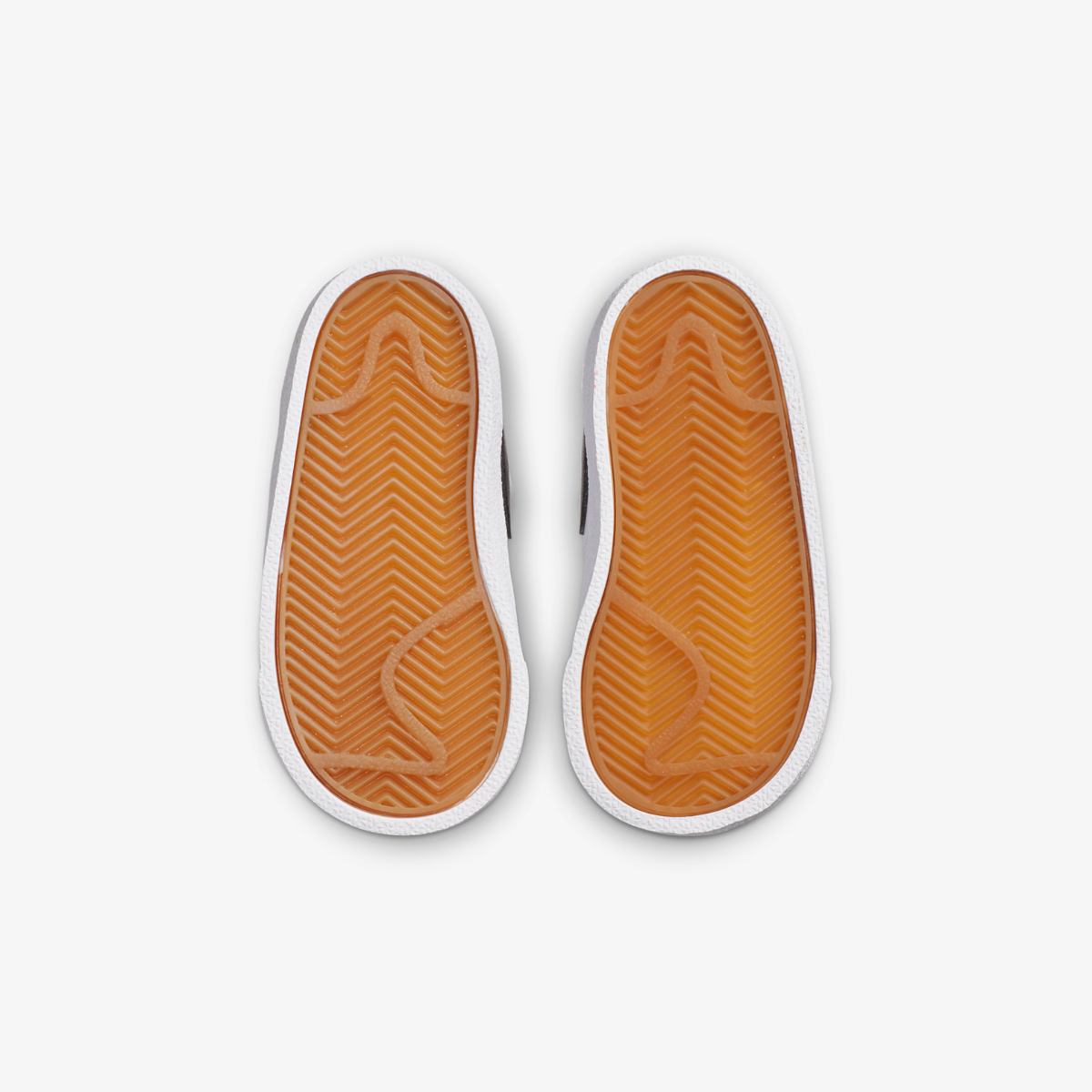 КРОСІВКИ NIKE BLAZER MID 77 (TDV) (DA4088-100)