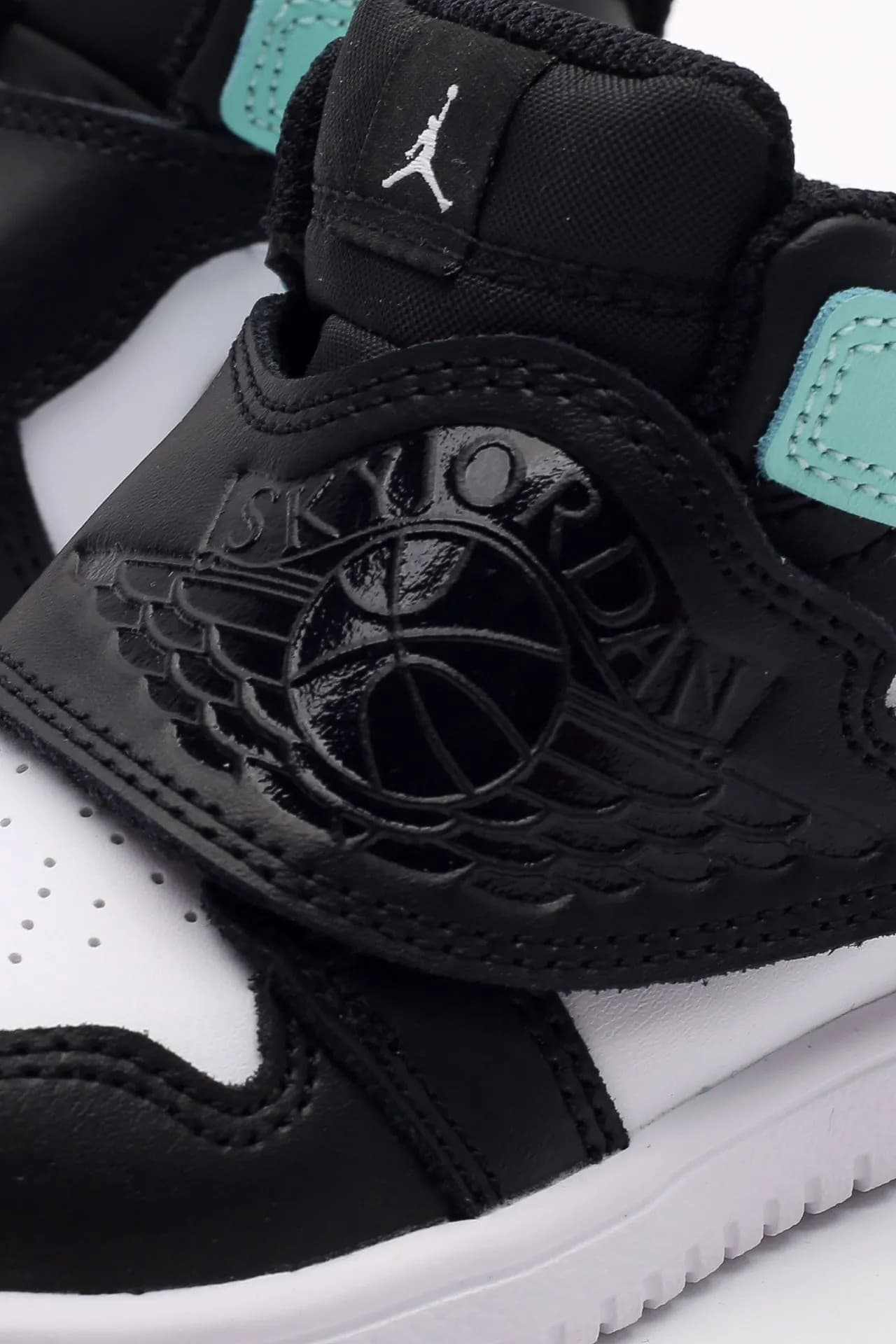 КРОСІВКИ AIR JORDAN 1 SKY (TDV) (BQ7196-032)