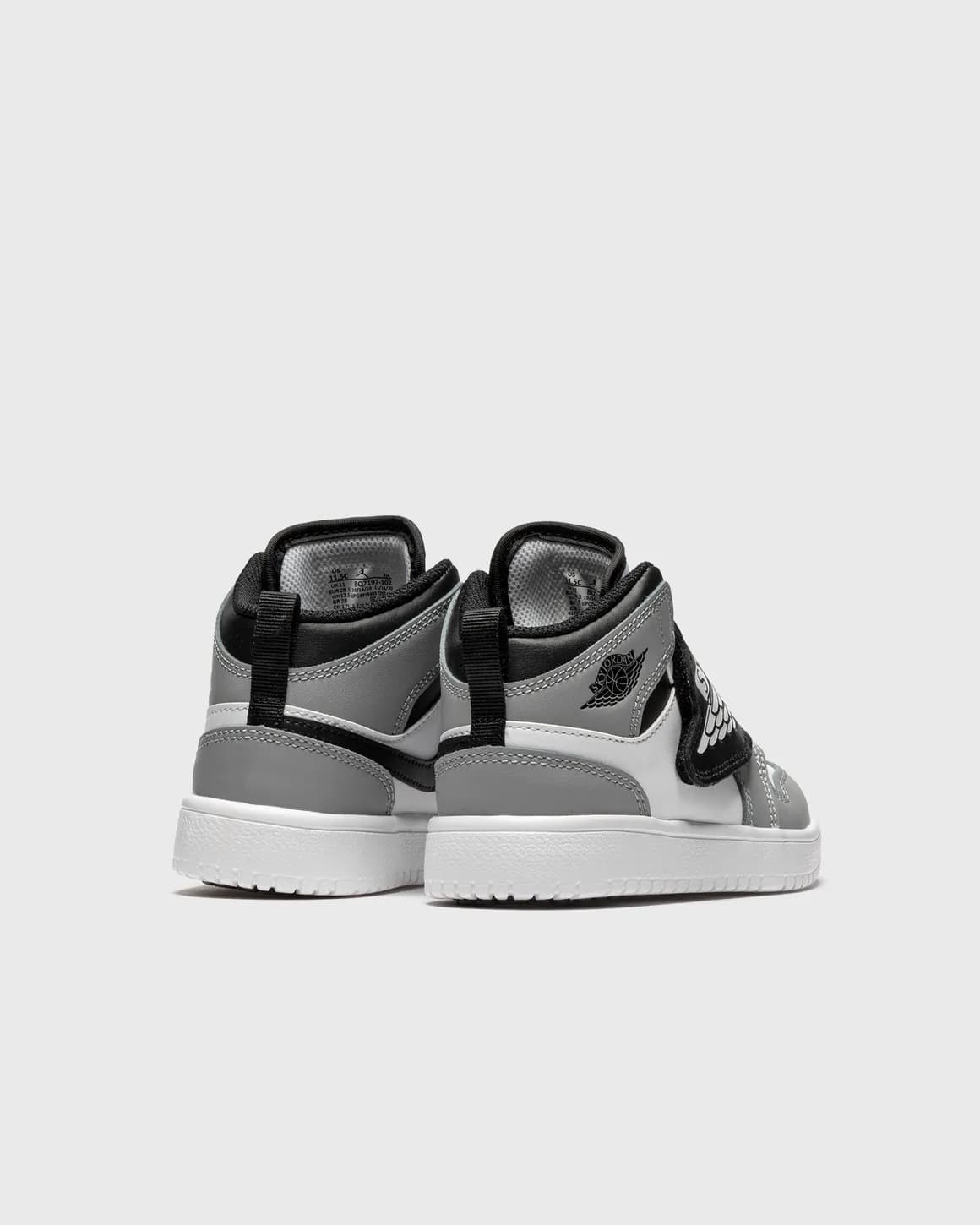 AIR JORDAN 1 SKY (PS) SNEAKERS (BQ7197-102)