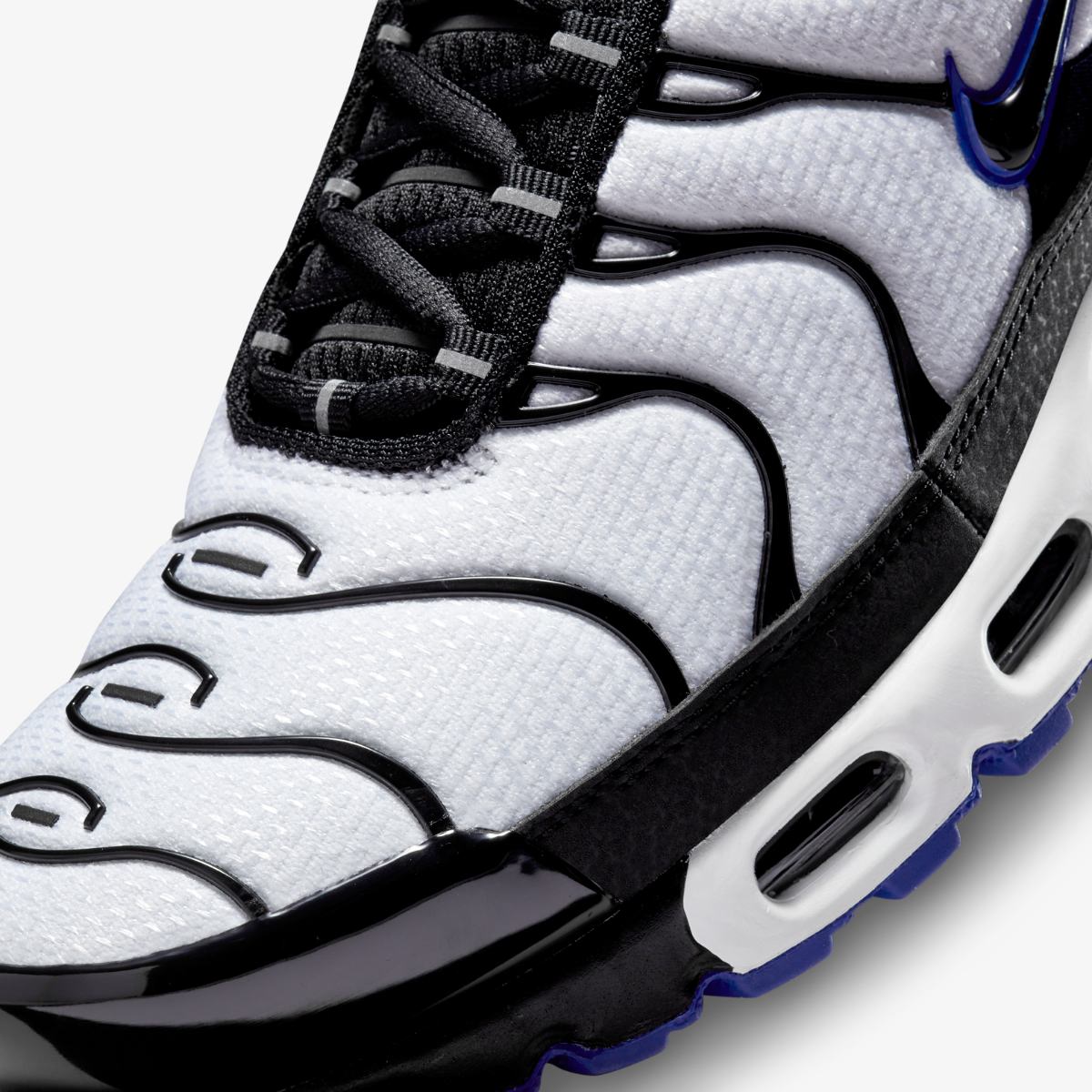 КРОСІВКИ NIKE AIR MAX PLUS (DB0682-100)