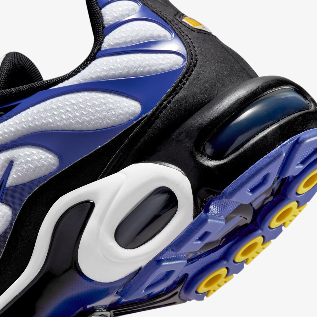 КРОСІВКИ NIKE AIR MAX PLUS (DB0682-100)