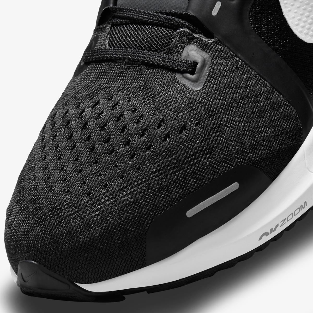 NIKE AIR ZOOM VOMERO 16 SNEAKERS (DA7245-001)