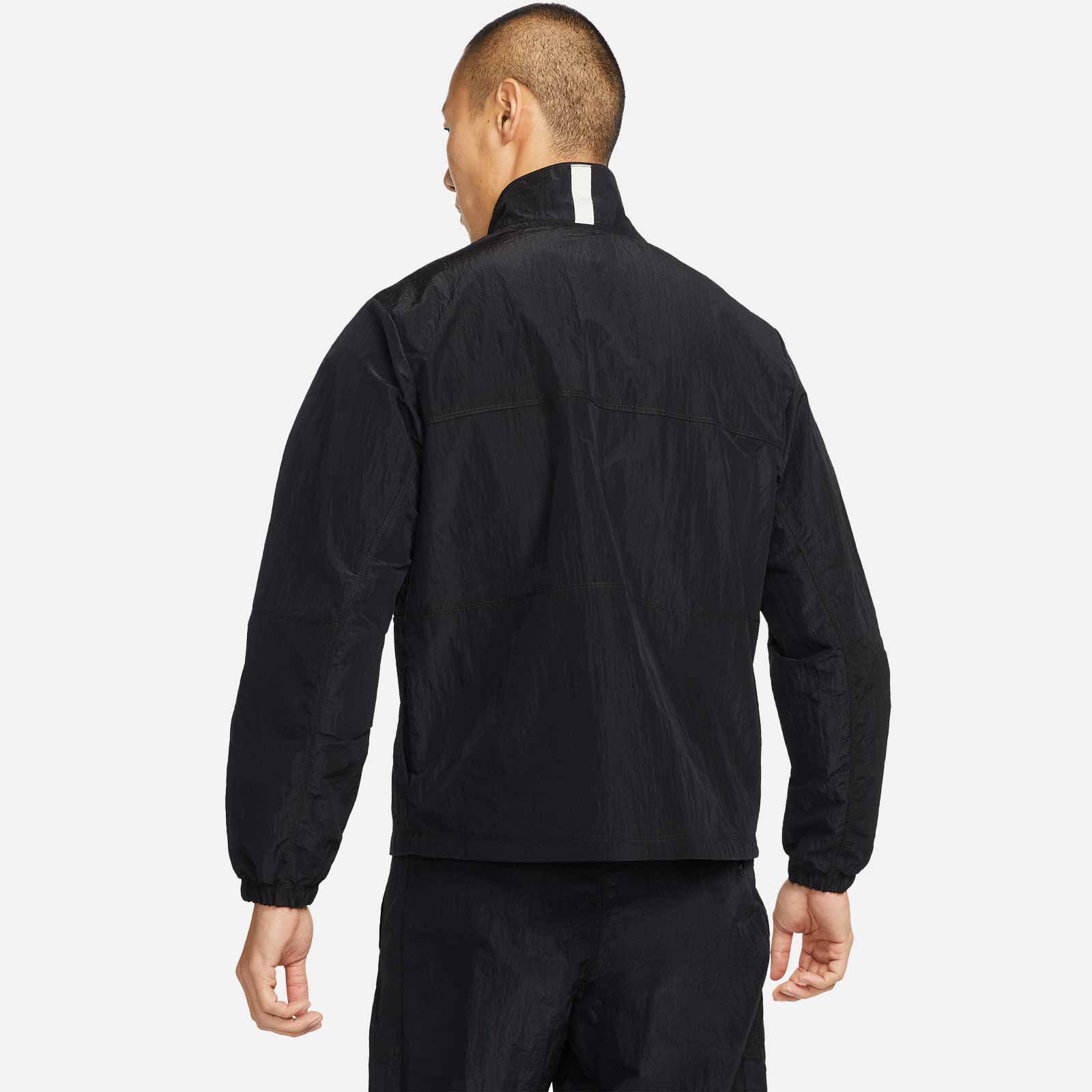ВЕТРОВКА NIKE M NSW NIKE AIR WVN LND JKT (DM5213-010)