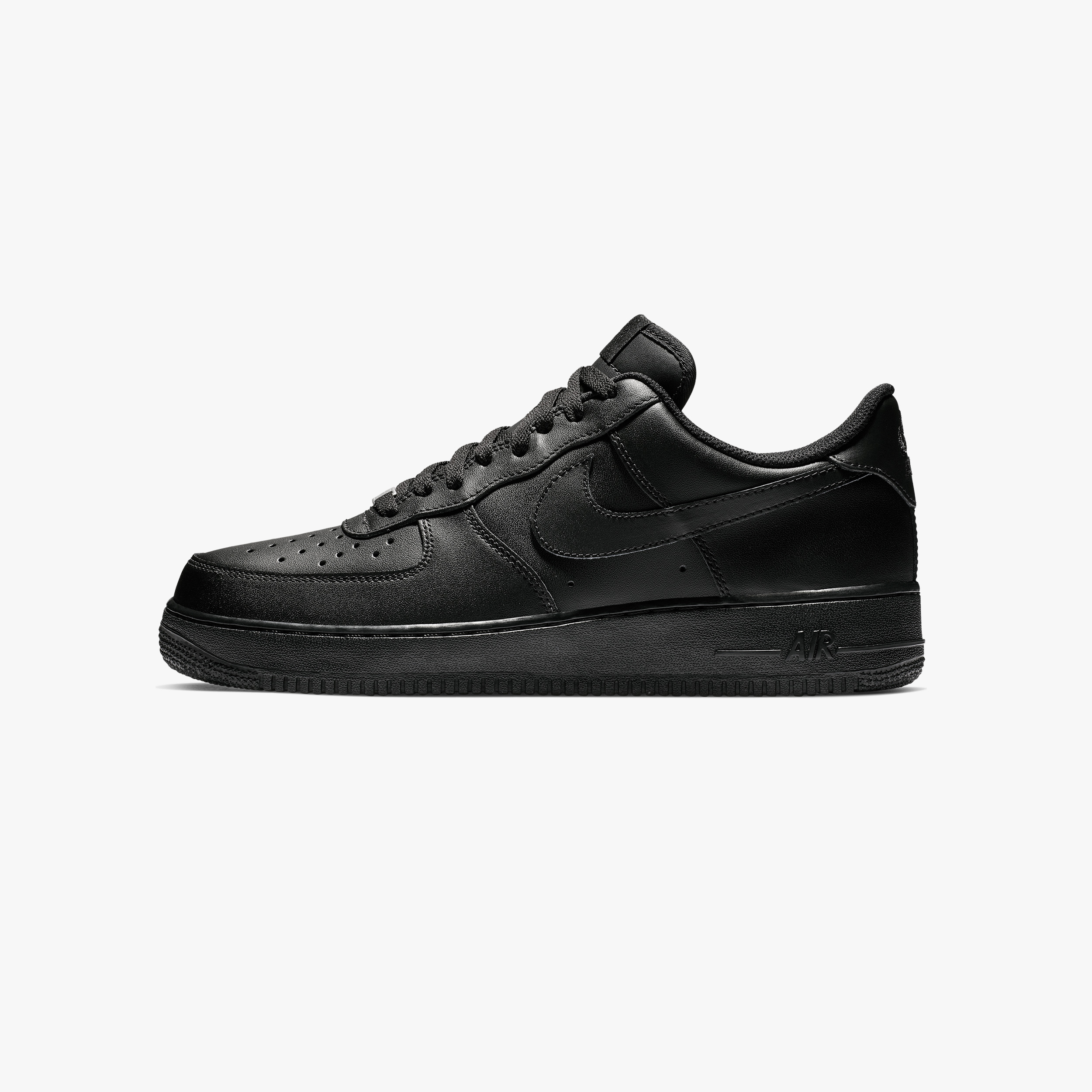КРОСІВКИ NIKE AIR FORCE 1 '07 (CW2288-001)