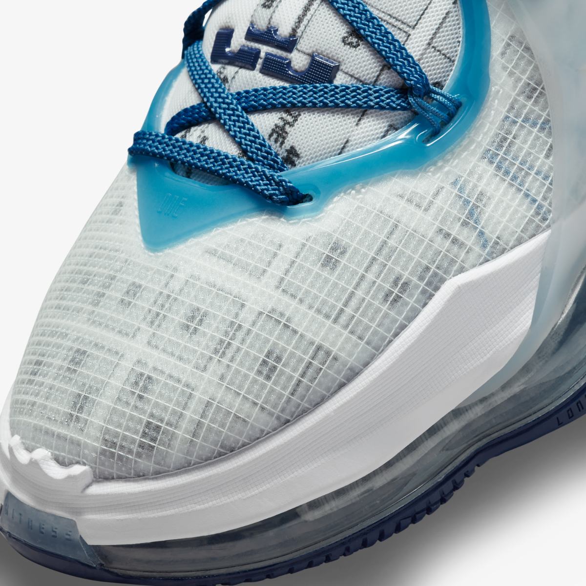 NIKE LEBRON XIX SNEAKERS (DC9338-100)