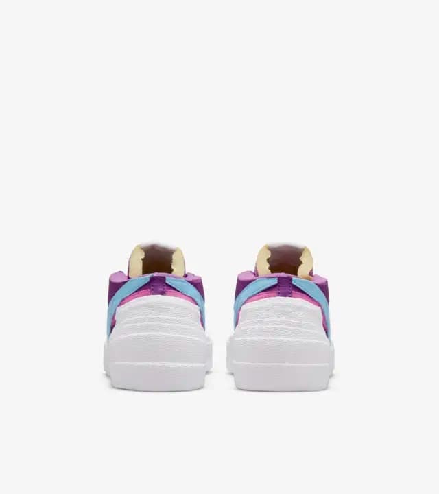 КРОСІВКИ NIKE BLAZER LOW / SACAI / KAWS (DM7901-500)