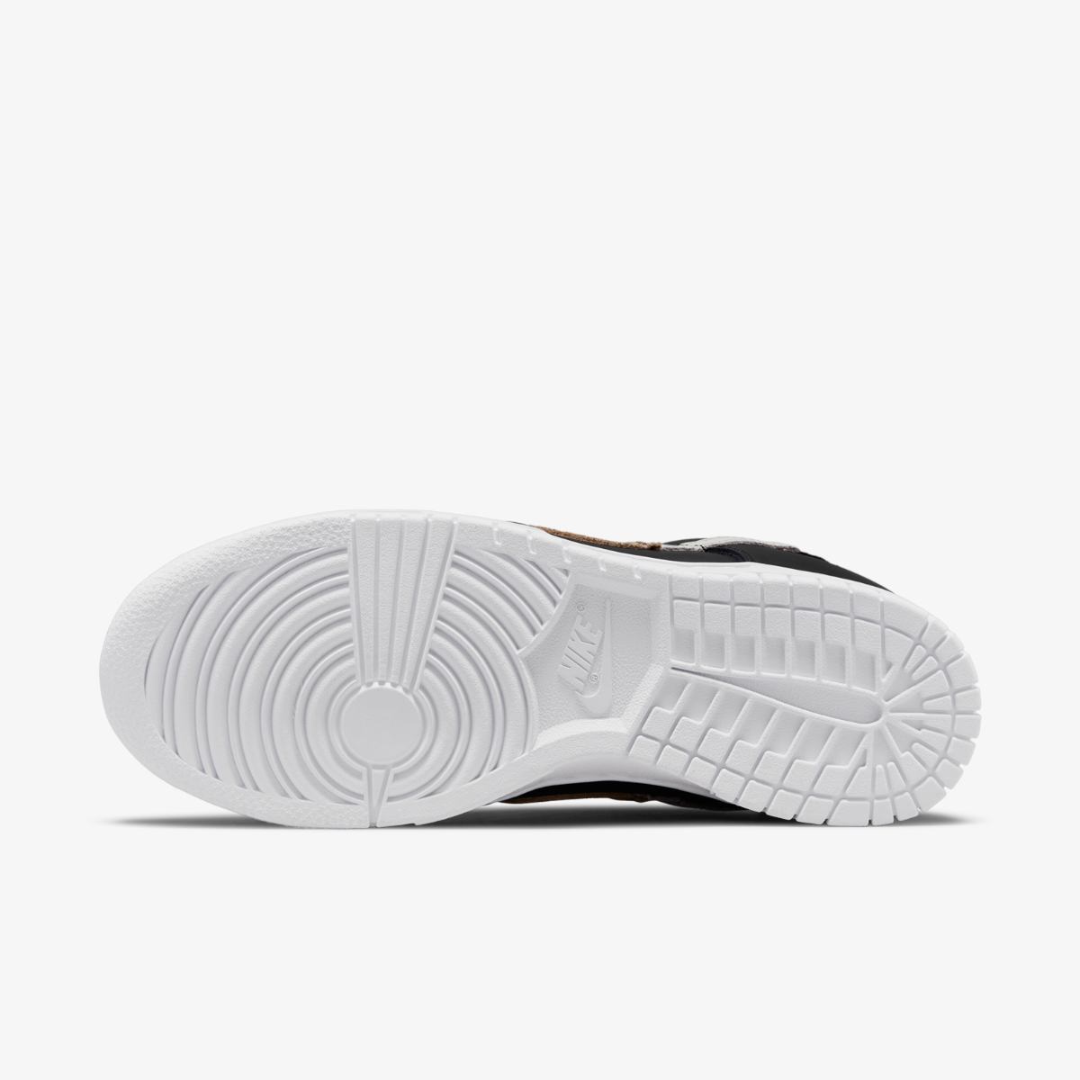 КРОСІВКИ W NIKE DUNK LOW SE (DD7099-001)