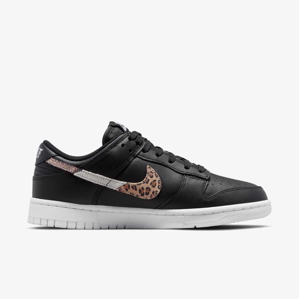 КРОСІВКИ W NIKE DUNK LOW SE (DD7099-001)