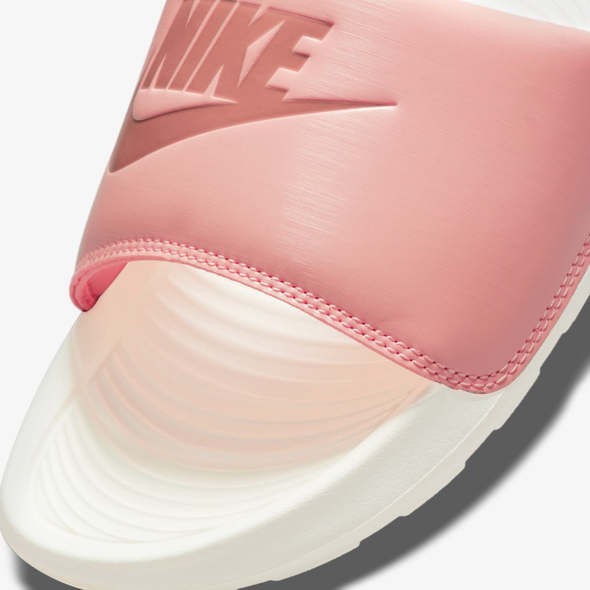 NIKE VICTORI ONE SLIDE SLIDES (CN9677-801)