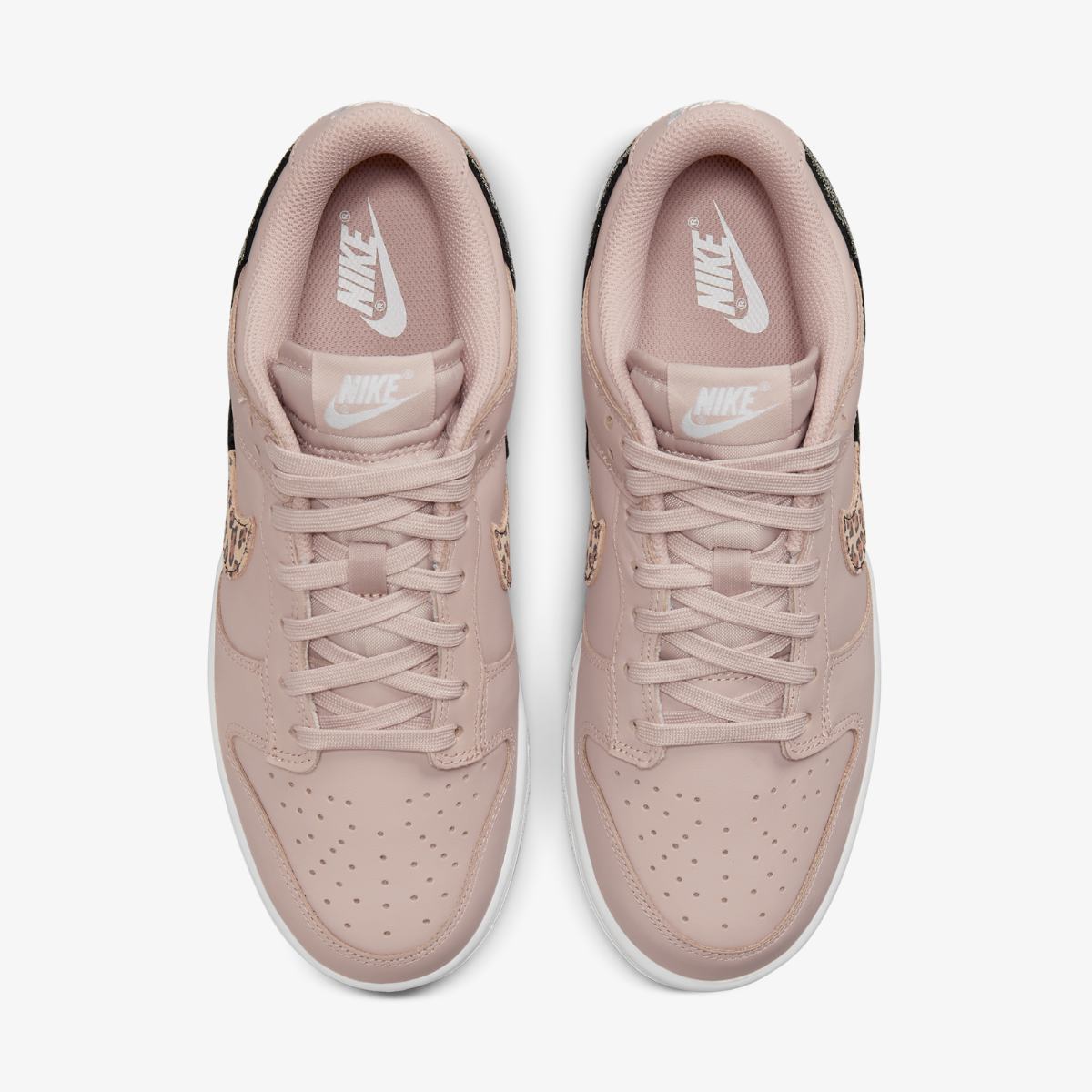 КРОСІВКИ W NIKE DUNK LOW SE (DD7099-200)