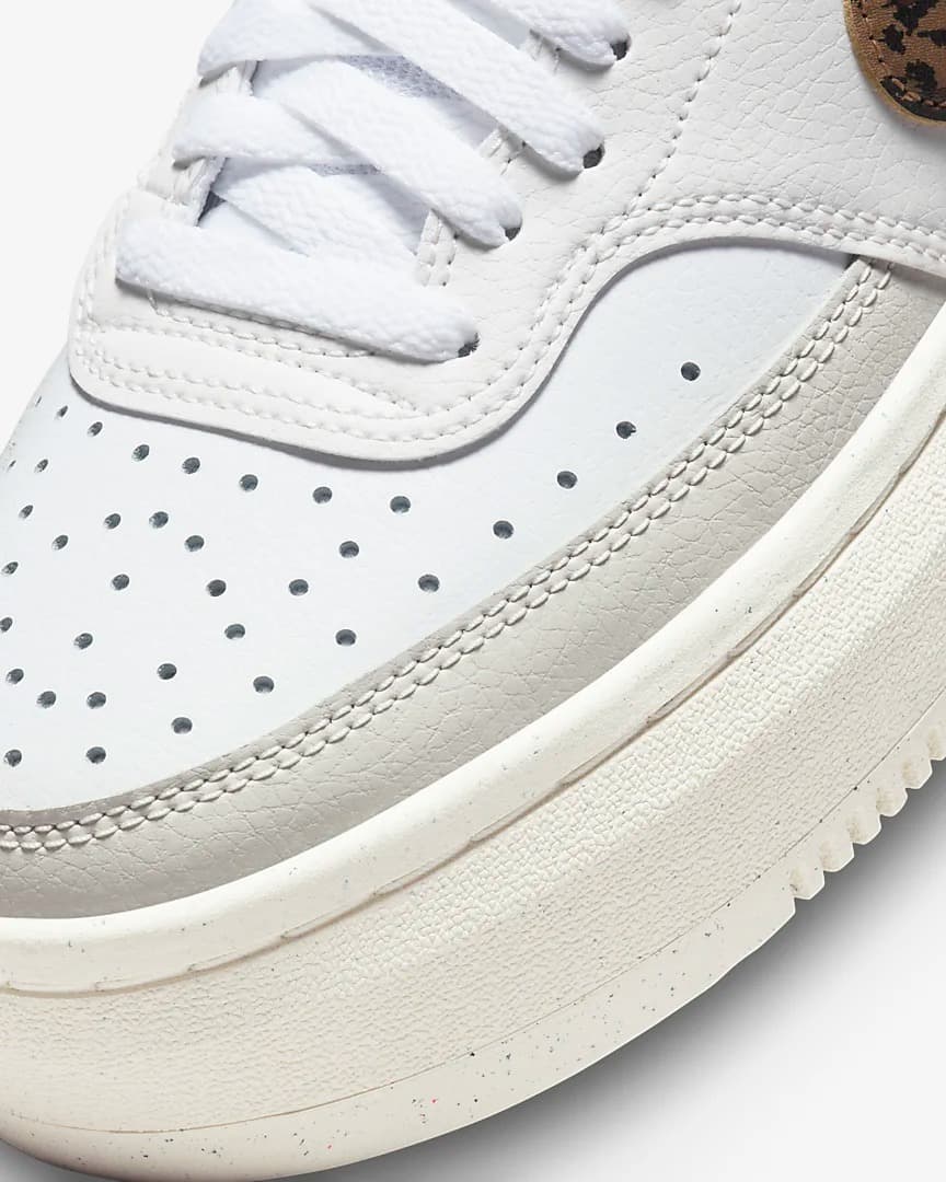 SNEAKERS W NIKE COURT VISION ALTA (DO2791-100)