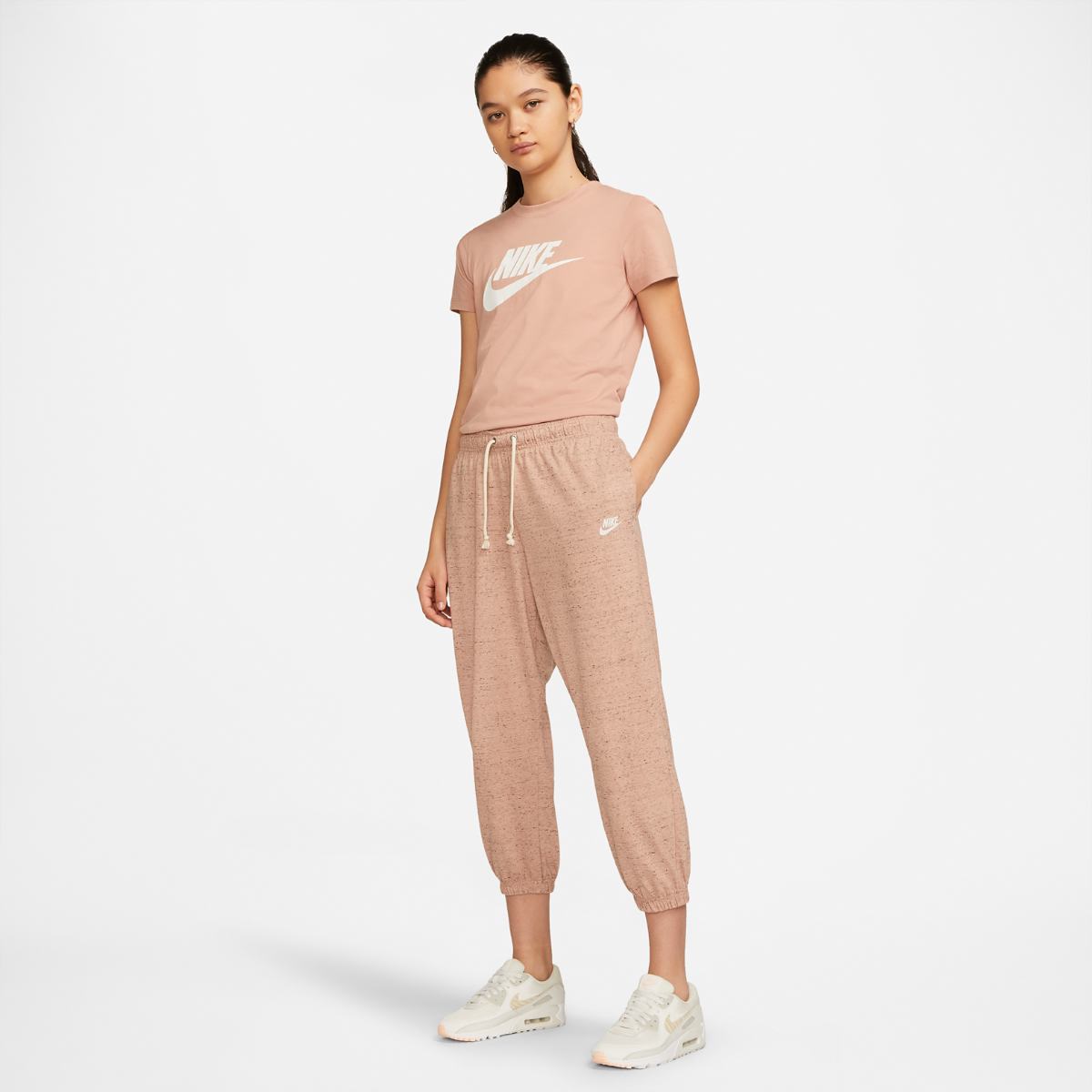T-SHIRT W NIKE NSW TEE ESSNTL ICON FUTUR (BV6169-609)
