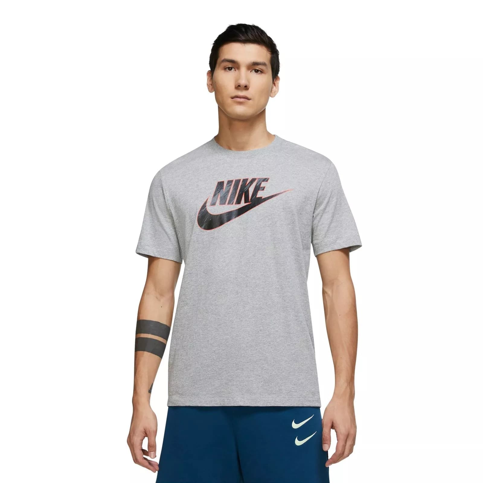 ФУТБОЛКА NIKE M NSW TEE ESNTL BLK FL (DD3370-063)