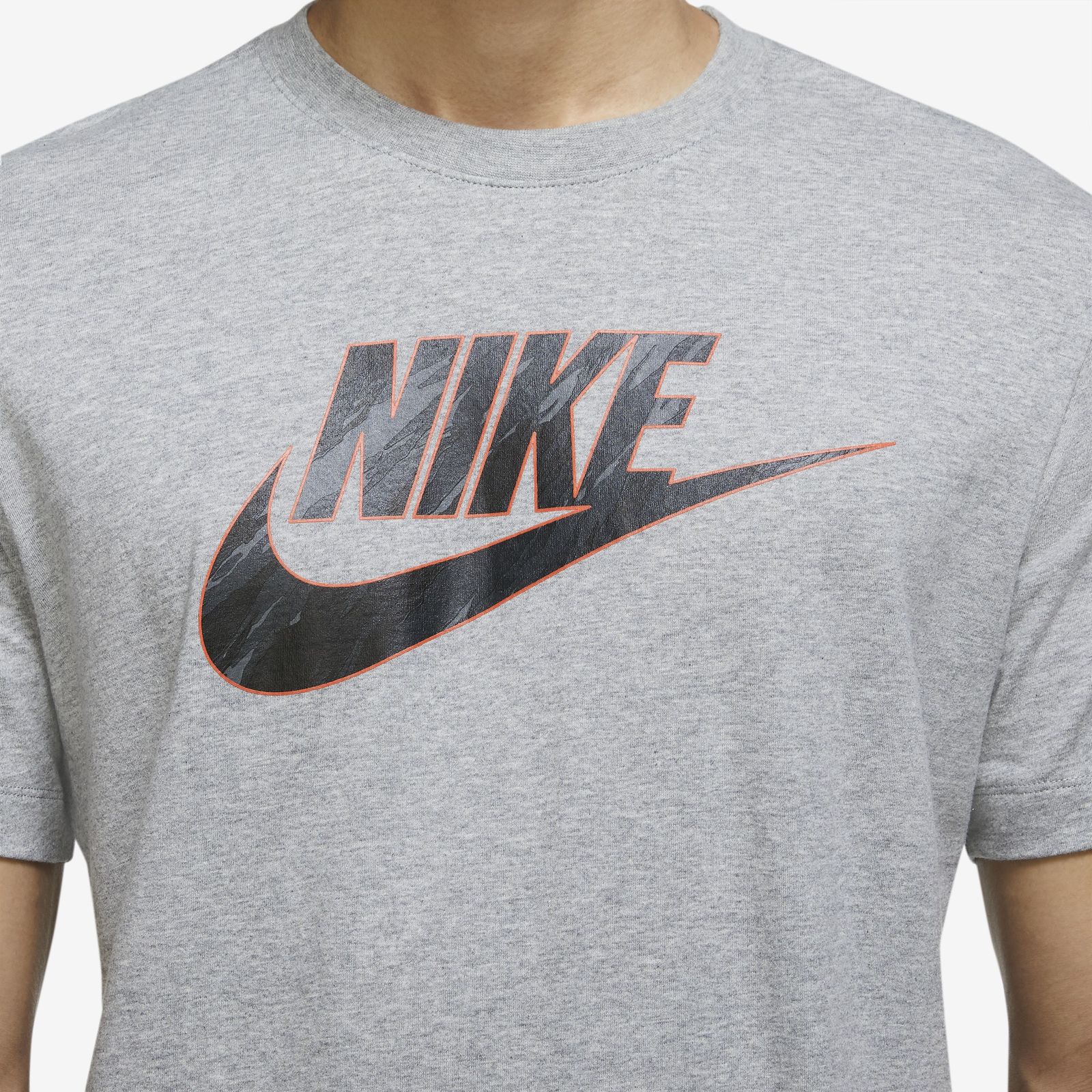 ФУТБОЛКА NIKE M NSW TEE ESNTL BLK FL (DD3370-063)