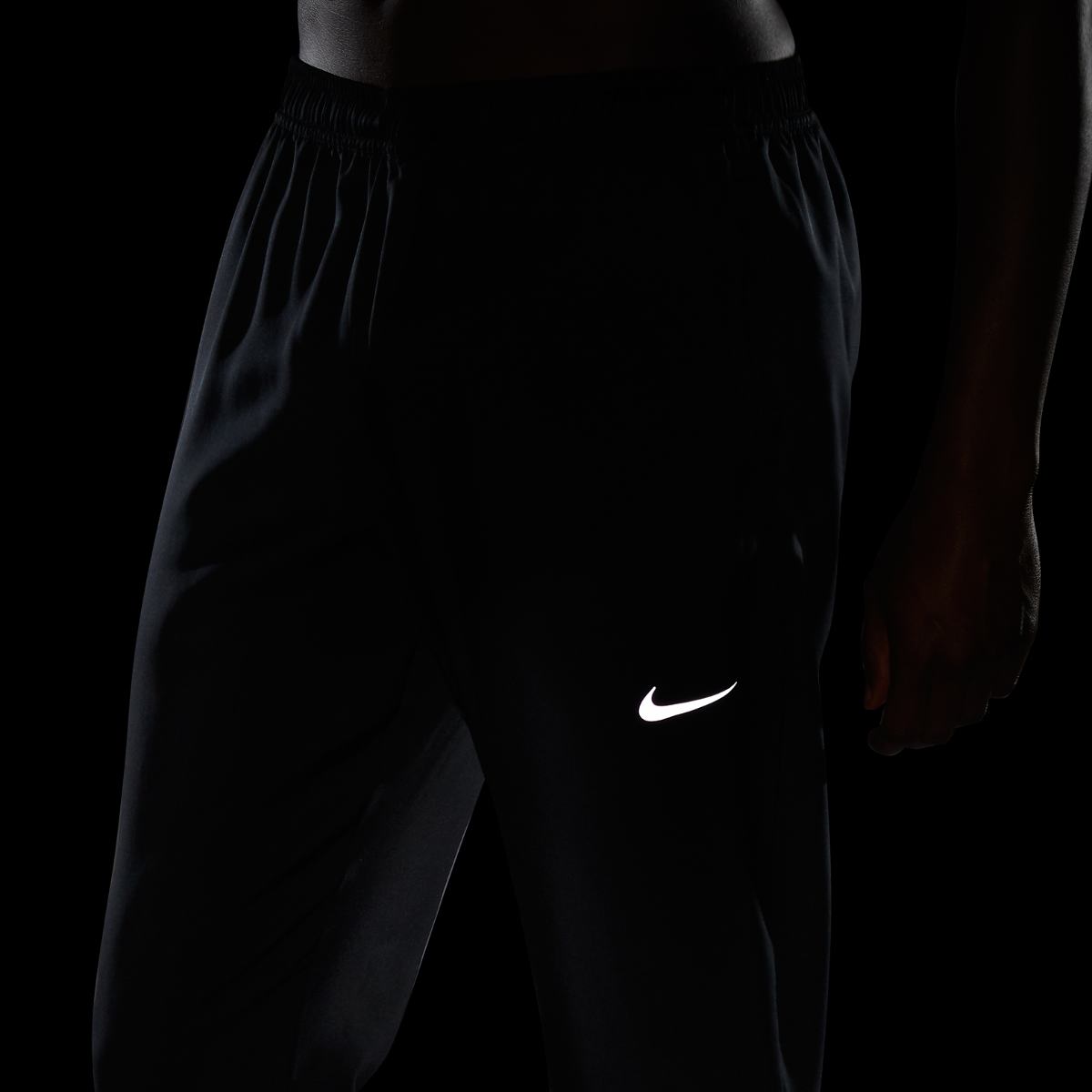 ШТАНИ NIKE M NK ESSENTIAL WOVEN PANT (CU5498-010)