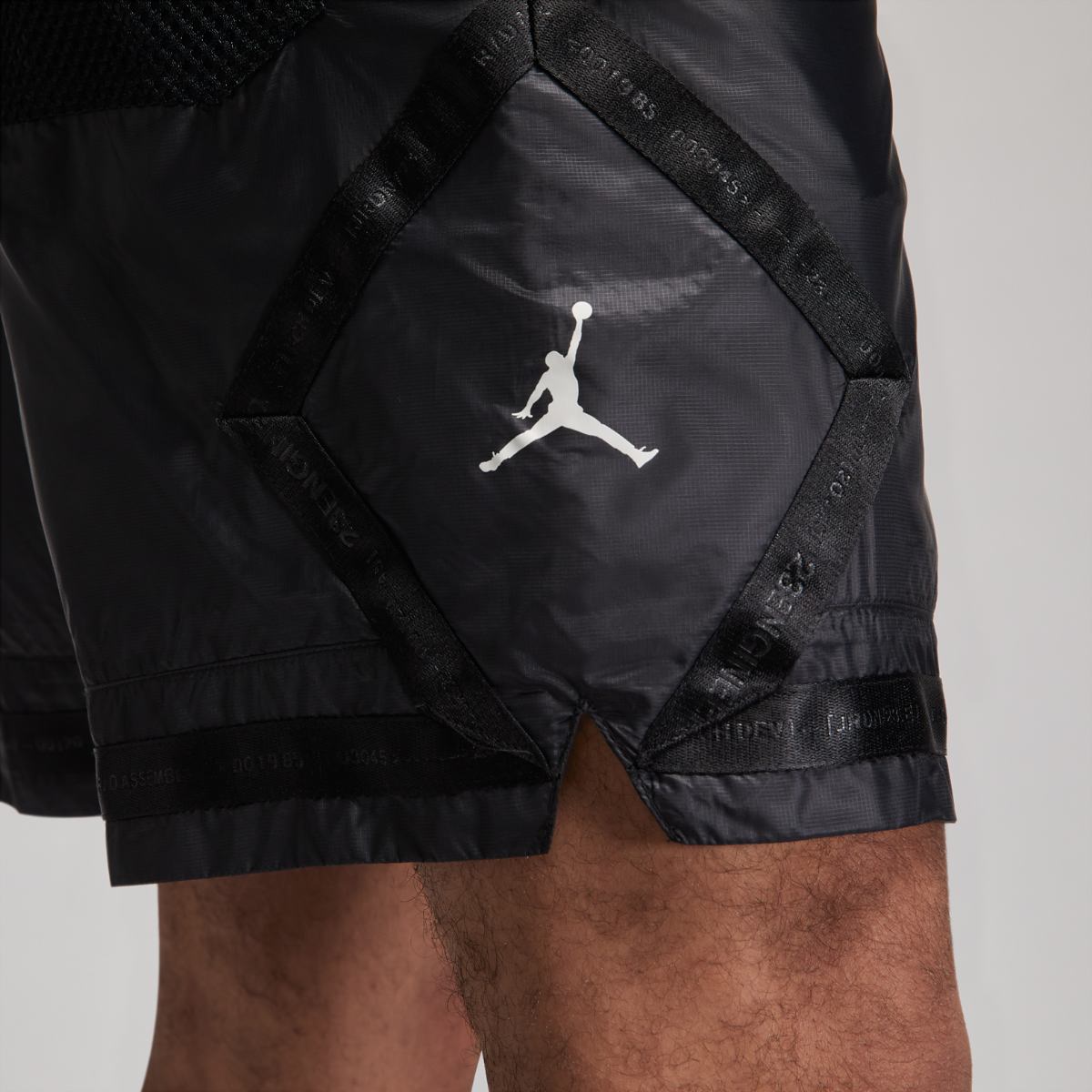 ШОРТЫ JORDAN M J 23ENG STMT WVN SHORT (DM1390-010)