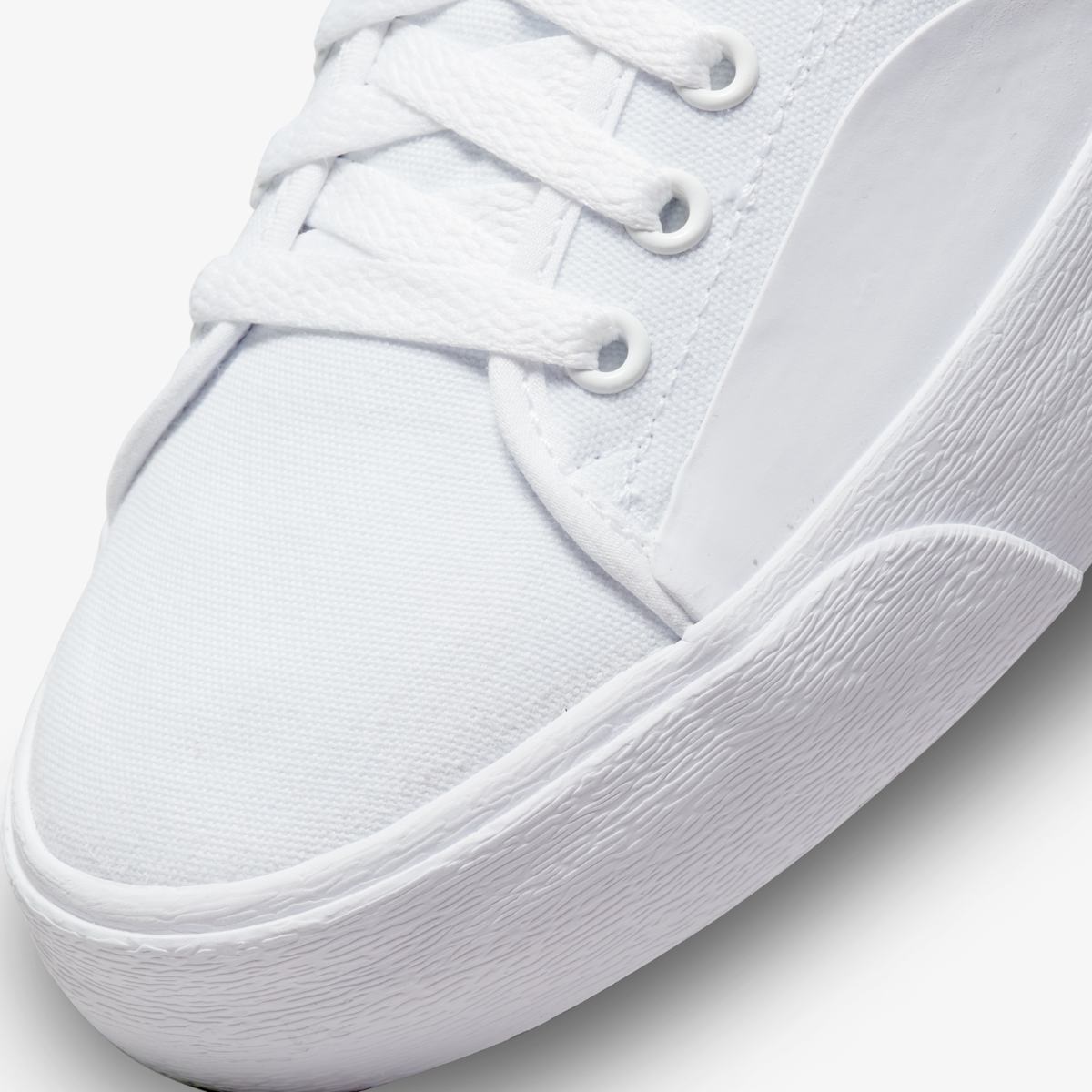 NIKE SB BLZR COURT MID SNEAKERS (DC8901-101)