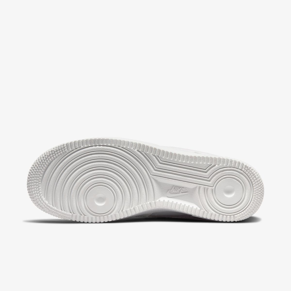 SNEAKERS NIKE WMNS AIR FORCE 1 07 (DQ0826-100)