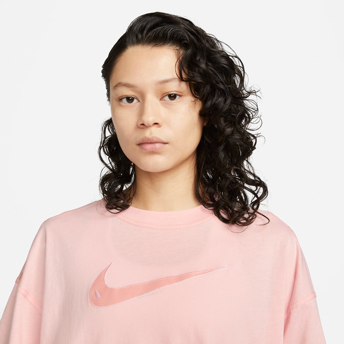 T-SHIRT NIKE W NSW SWSH SS TOP (DM6211-611)