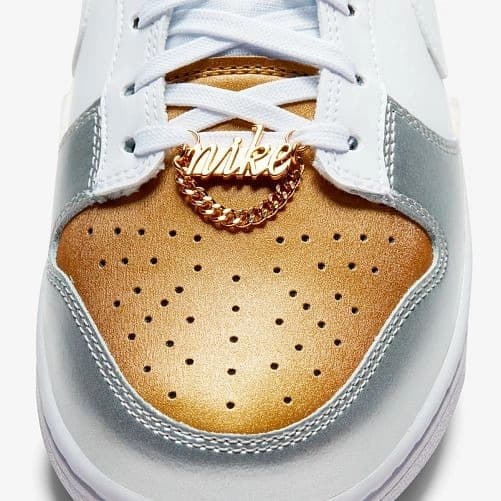 NIKE WMNS DUNK LOW SE SNEAKERS (DH4403-700)