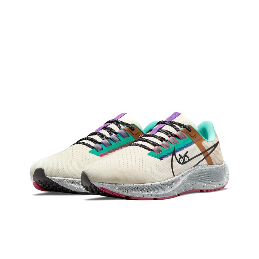 КРОСІВКИ NIKE AIR ZOOM PEGASUS 38 (DO2337-100)